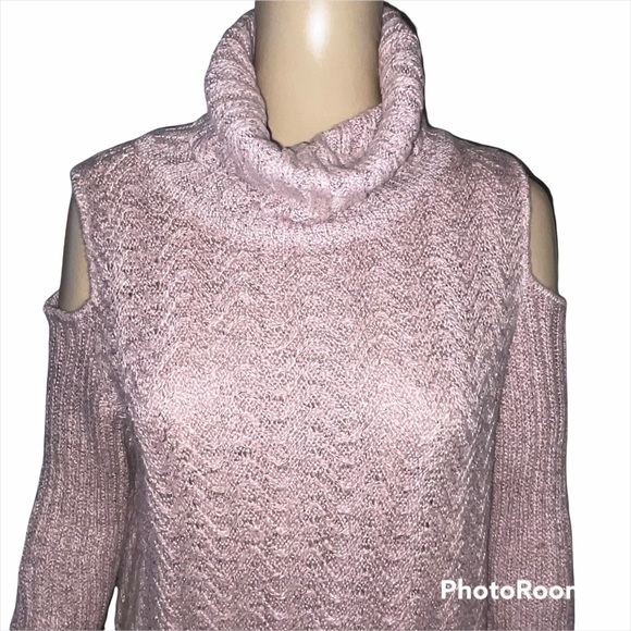 American Rag cold shoulder turtleneck sweater - Picture 2 of 6